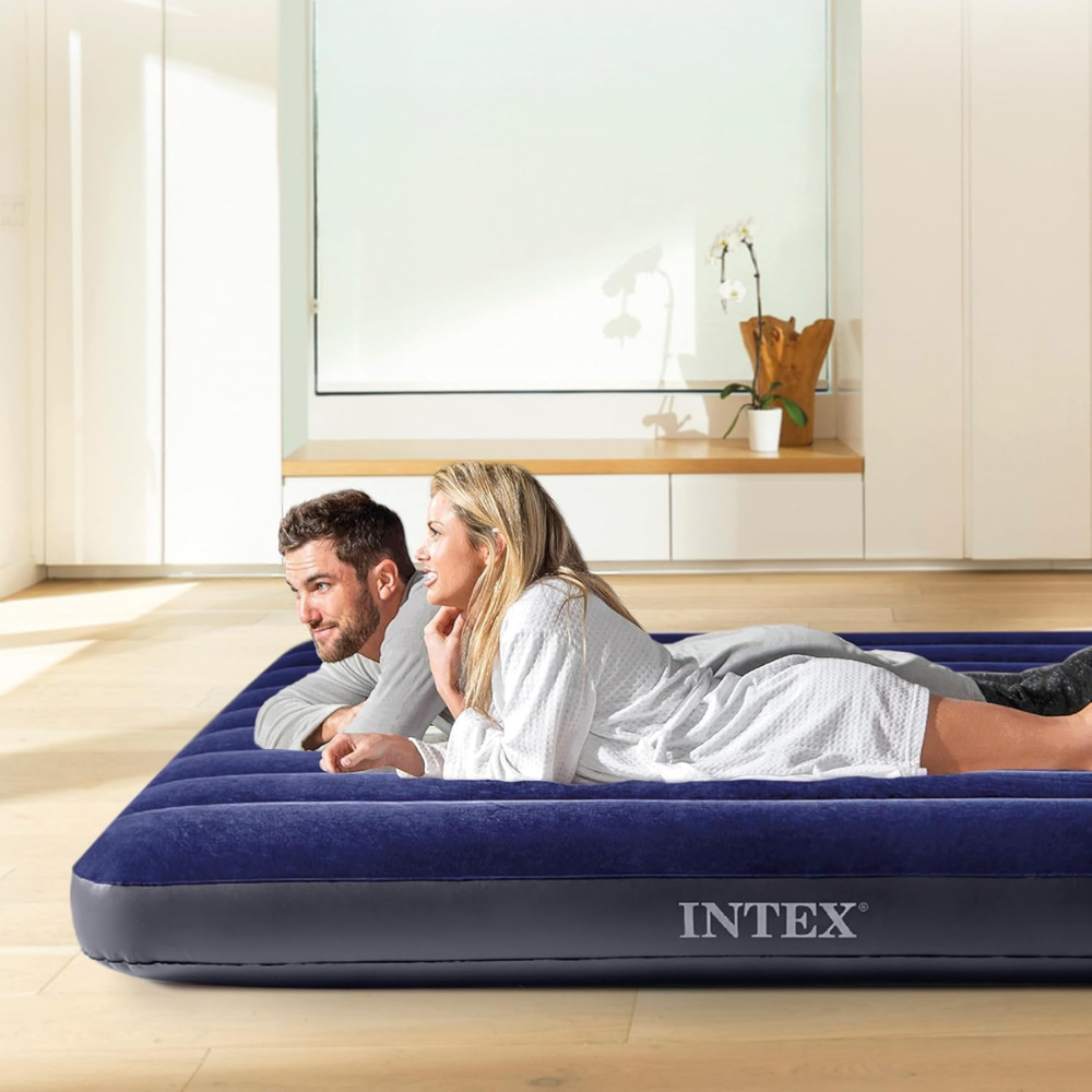 Colchão Inflável Queen Intex Dura-Beam com 2 Travesseiros e Bomba Manual
