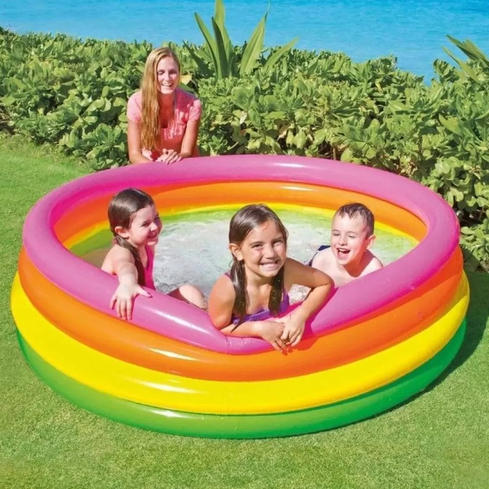 PISCINA INFLAVEL INFANTIL COLORIDA POR DO SOL 780 LITROS INTEX