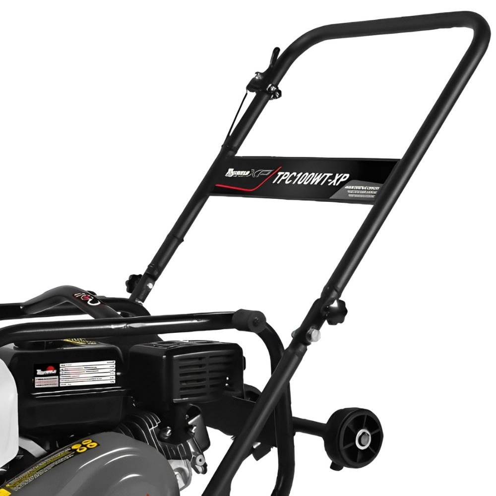 Placa Vibratoria Compactadora A Gasolina Toyama TPC100WT-XP Motor TE65-XP Com Tanque De Agua