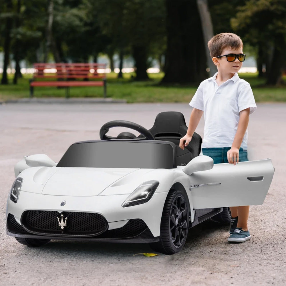 Carro Elétrico Infantil 12v Maserati MC20 Branco Com Controle Remoto Luz de LED e Sons de Motor