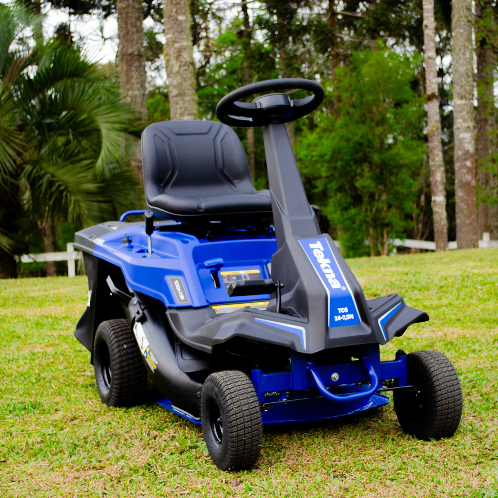 Trator Cortador Grama Gasolinha Partida Elétrica Com Recolhedor 150L TCG247,5M 7.5HP/CV 24" Tekna